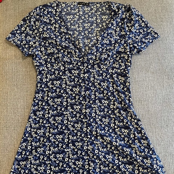 Cotton On floral dress - Picture 1 of 9